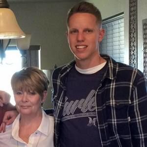 Meet your Posher, Casey